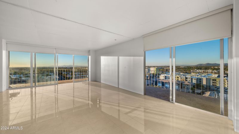 207 W Clarendon Ave #C11, Phoenix, AZ 85013