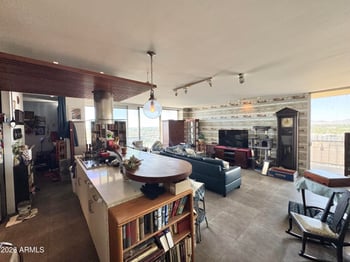 207 W Clarendon Ave #C14, Phoenix, AZ 85013