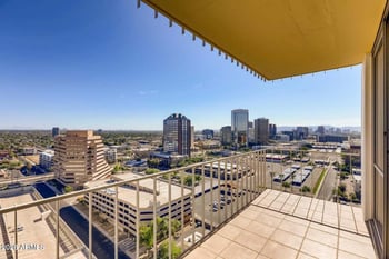 207 W Clarendon Ave #G18, Phoenix, AZ 85013