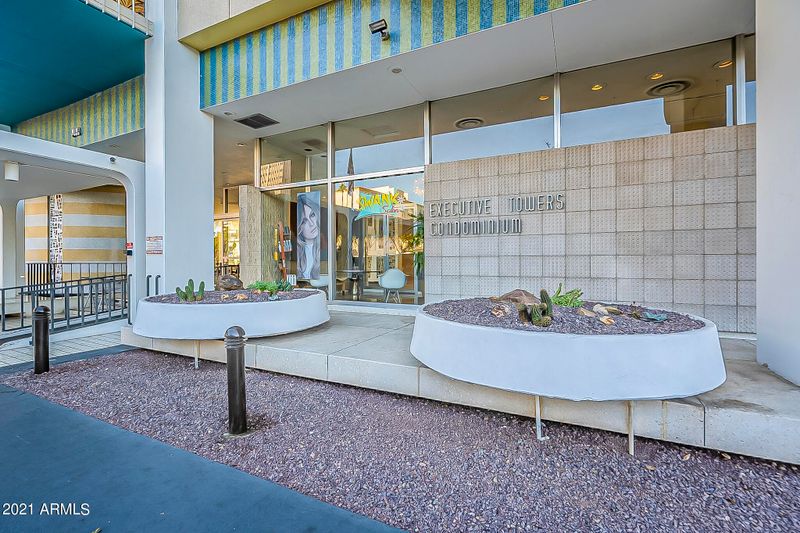207 W Clarendon Ave #H12, Phoenix, AZ 85013