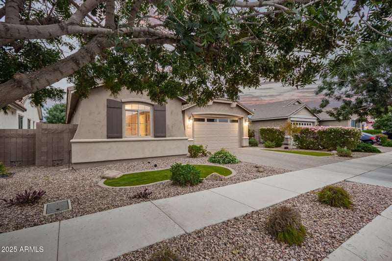20702 Mockingbird Dr, Queen Creek, AZ 85142