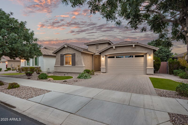 20702 Mockingbird Dr, Queen Creek, AZ 85142