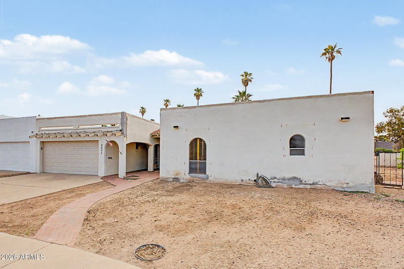 2071 E Cairo Dr, Tempe, AZ 85282