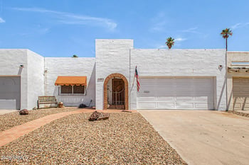 2073 E Cairo Dr, Tempe, AZ 85282