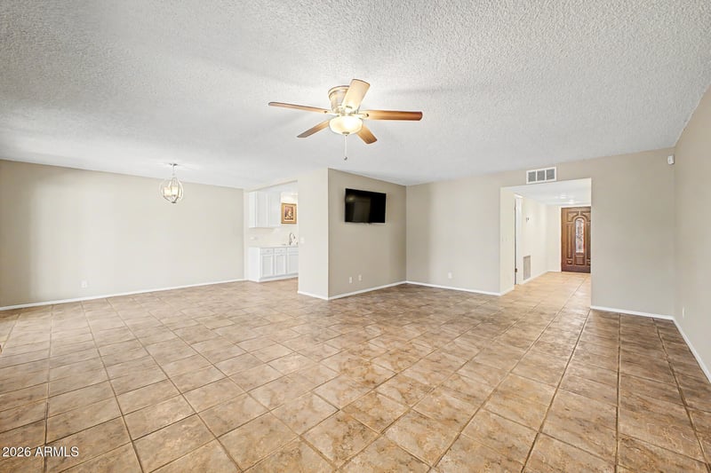 2073 E Cairo Dr, Tempe, AZ 85282
