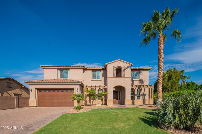 2073 Navajo Ct, Chandler, AZ 85286