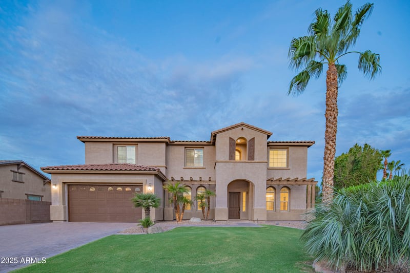 2073 Navajo Ct, Chandler, AZ 85286