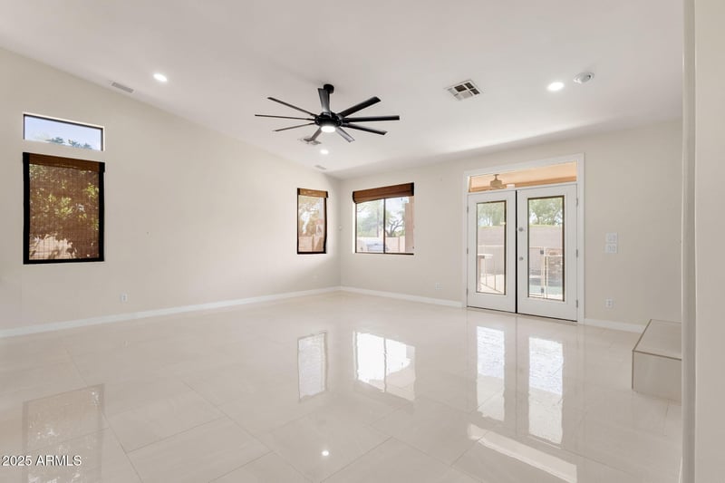 2073 Spruce Dr, Chandler, AZ 85286