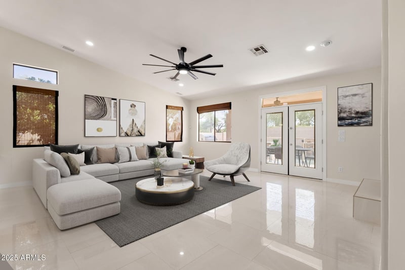 2073 Spruce Dr, Chandler, AZ 85286