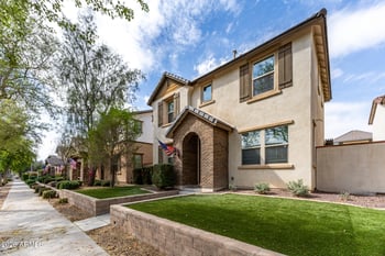 20730 Park Meadows Dr, Buckeye, AZ 85396