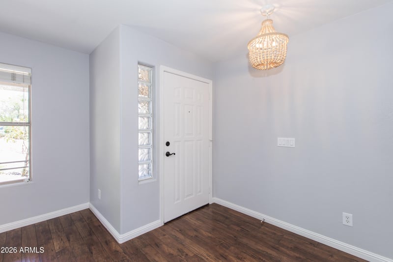20733 37th Way, Phoenix, AZ 85050