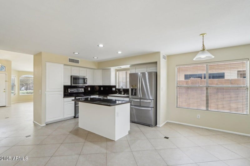 20734 38th St, Phoenix, AZ 85050