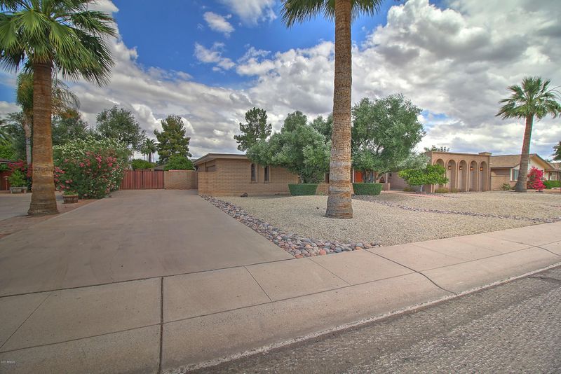 2074 E Laguna Dr, Tempe, AZ 85282
