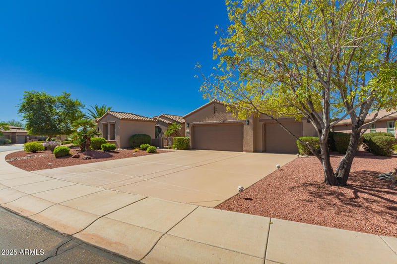 20754 Canyon Whisper Dr, Surprise, AZ 85387