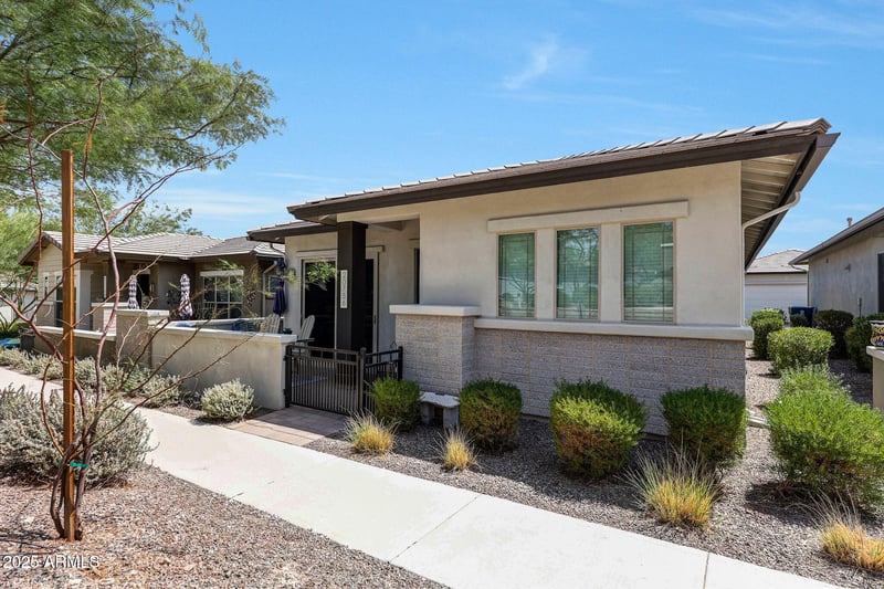 20756 W Medlock Dr, Buckeye, AZ 85396