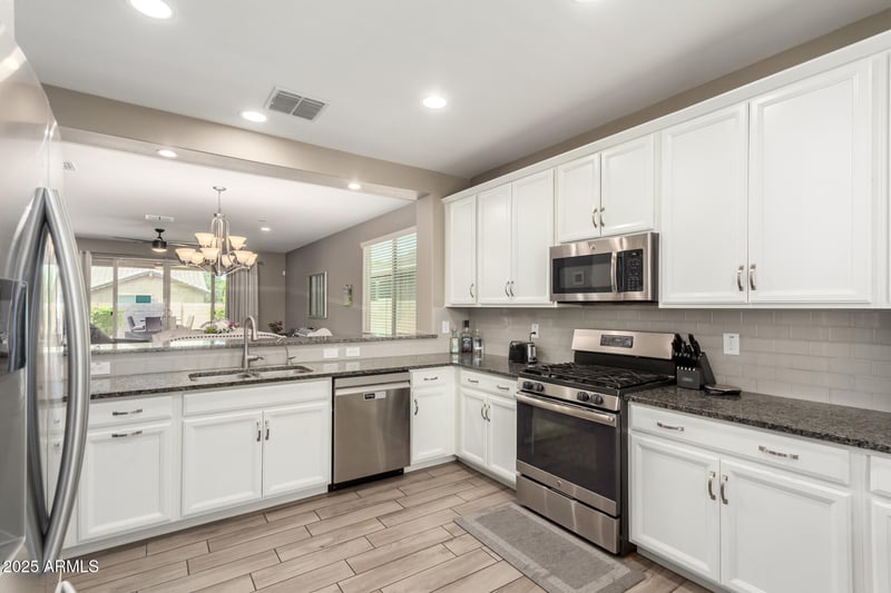 20762 Canary Way, Queen Creek, AZ 85142