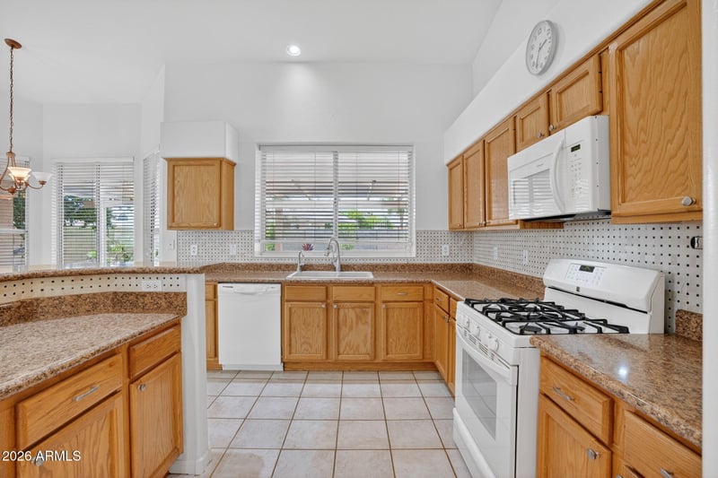 2078 132nd Dr, Goodyear, AZ 85395