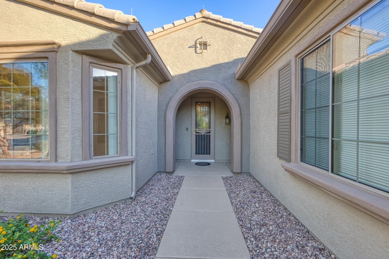 20781 Kingpoint Dr, Surprise, AZ 85387