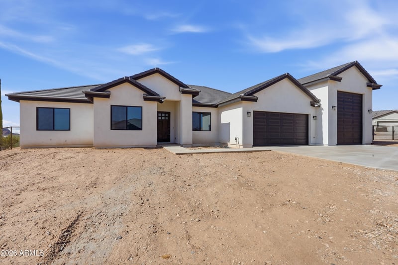 2079 Moon Dust Trl, San Tan Valley, AZ 85144
