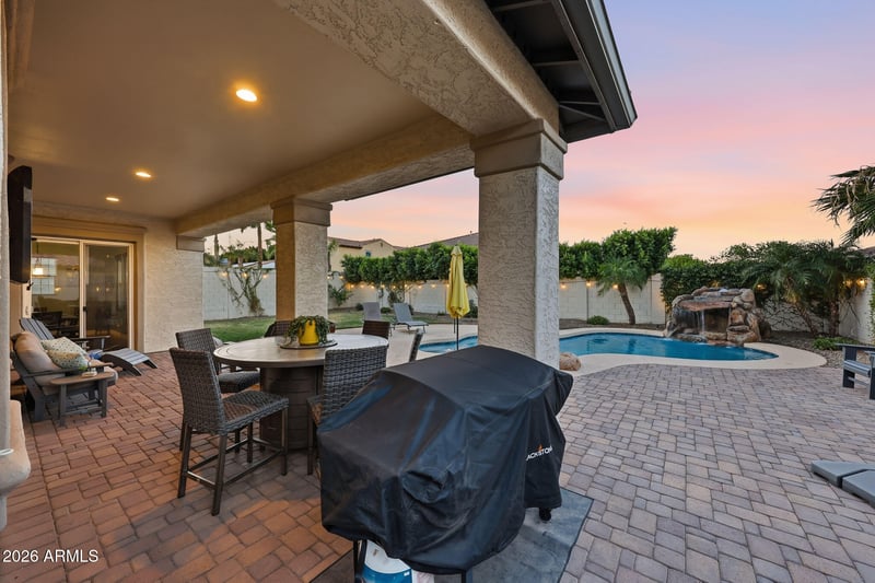 20794 Prospector Way, Buckeye, AZ 85396