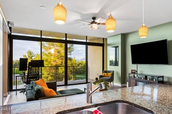 208 Portland St #360, Phoenix, AZ 85003