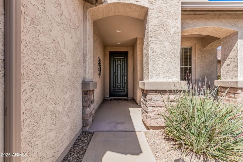 208 W Lantern Way, San Tan Valley, AZ 85143