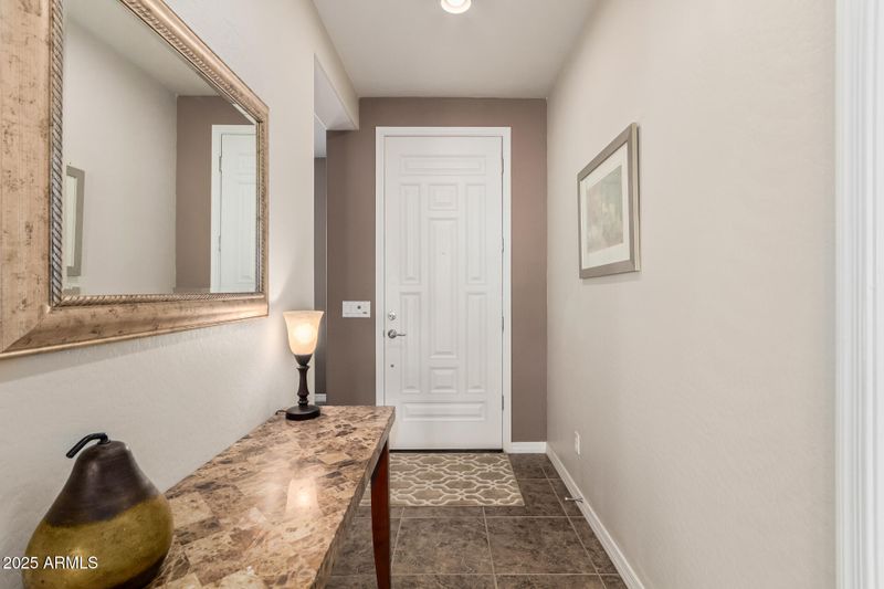 208 W Lantern Way, San Tan Valley, AZ 85143