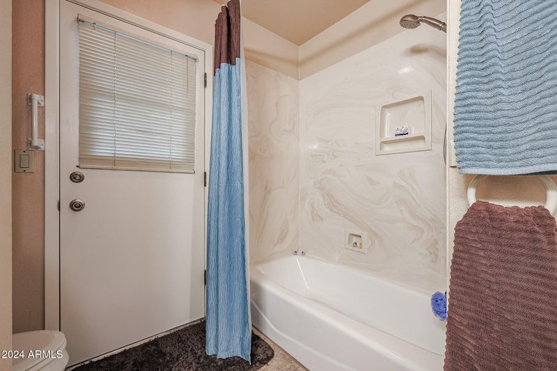 208 W Surrey Ave, Phoenix, AZ 85029