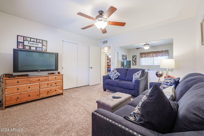 208 W Surrey Ave, Phoenix, AZ 85029