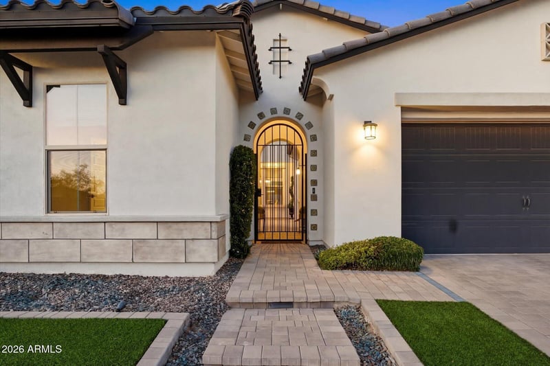 2080 E Aquarius Pl, Chandler, AZ 85249