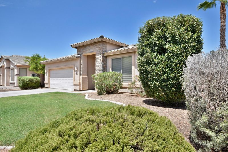 2080 E Bellerive Pl, Chandler, AZ 85249
