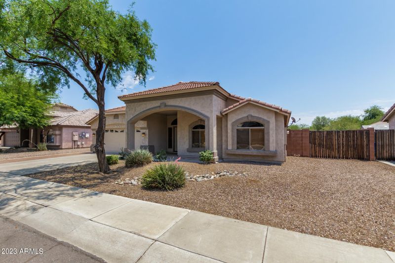 20813 N 39th Dr, Glendale, AZ 85308