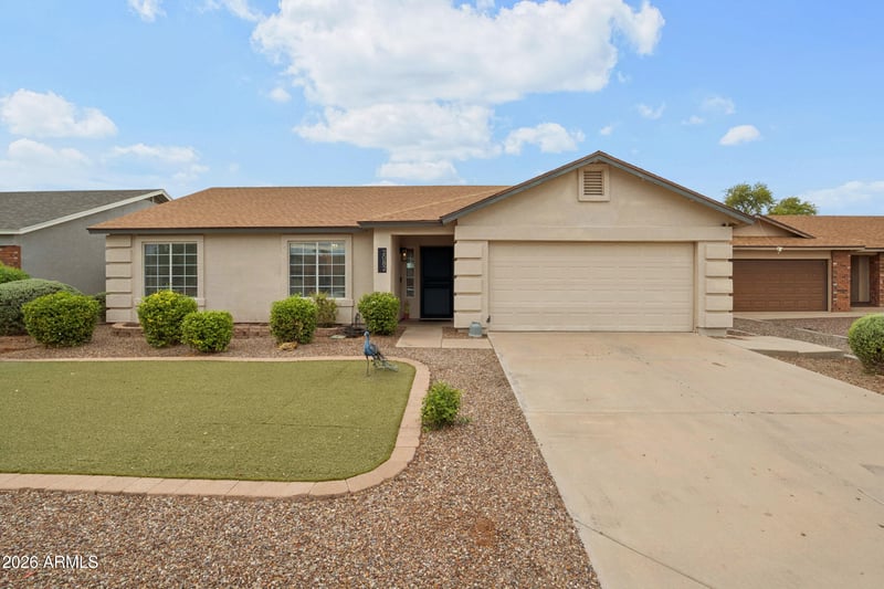 2082 E San Tan Ct, Gilbert, AZ 85296