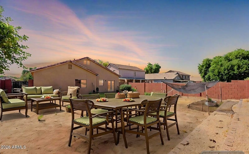 2082 Lipizzan Dr, San Tan Valley, AZ 85140