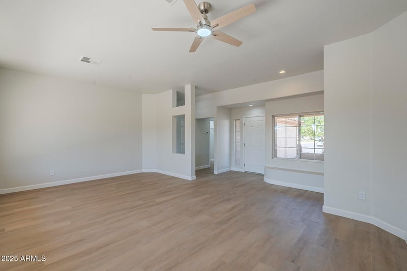 20821 152nd Dr, Sun City West, AZ 85375