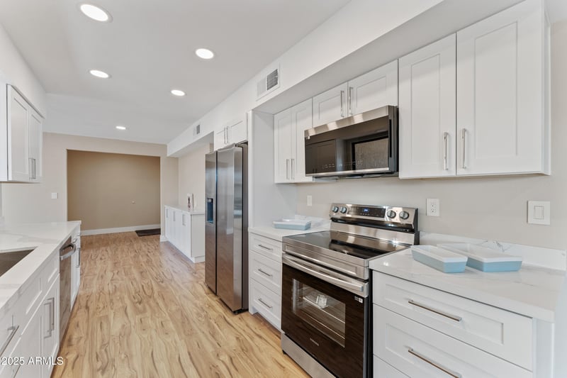 20826 Gable Hill Dr, Sun City West, AZ 85375