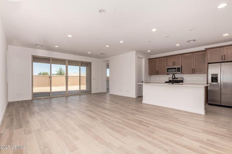 2083 181st Dr, Goodyear, AZ 85338