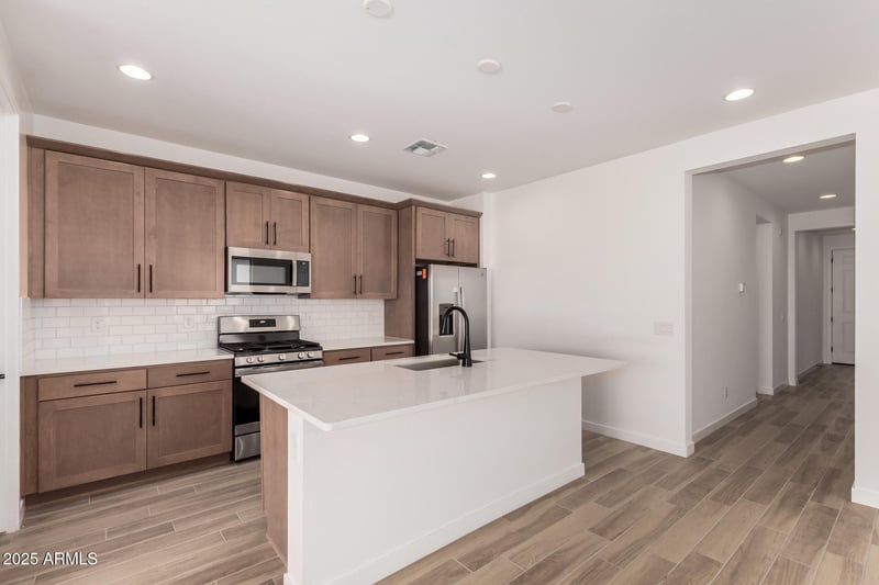 2083 181st Dr, Goodyear, AZ 85338