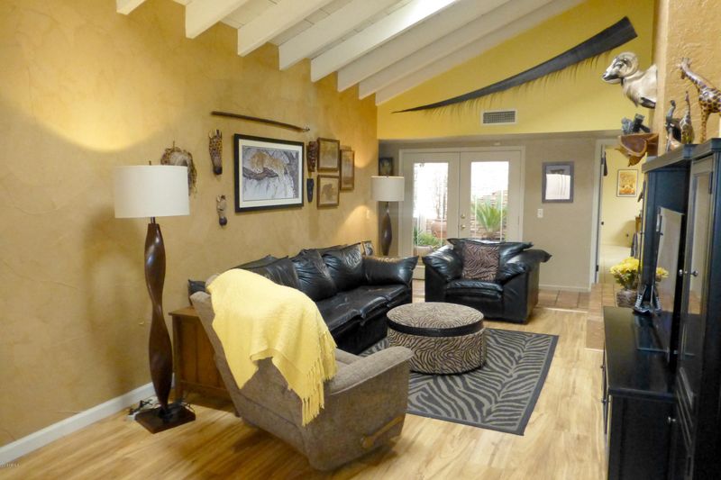2084 E Alameda Dr, Tempe, AZ 85282
