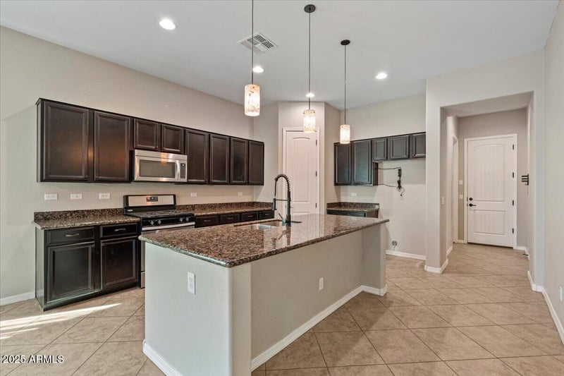 20841 Eastview Way, Buckeye, AZ 85396