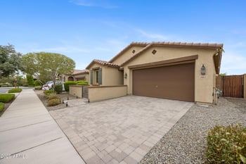 20852 Kingbird Dr, Queen Creek, AZ 85142