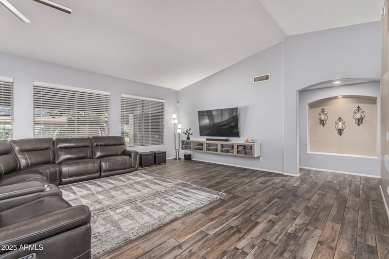 20855 88th Ln, Peoria, AZ 85382