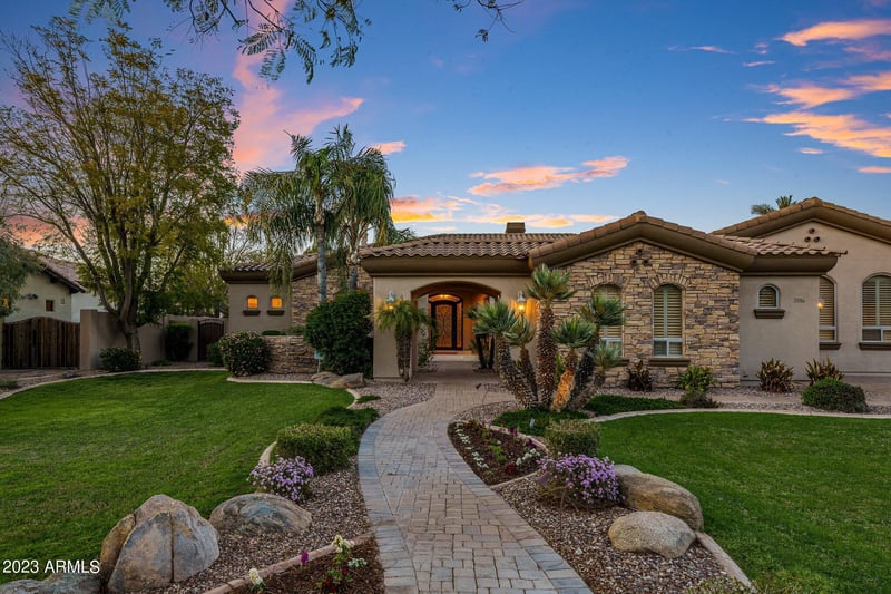 2086 E Champagne Pl, Chandler, AZ 85249