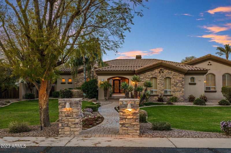 2086 E Champagne Pl, Chandler, AZ 85249