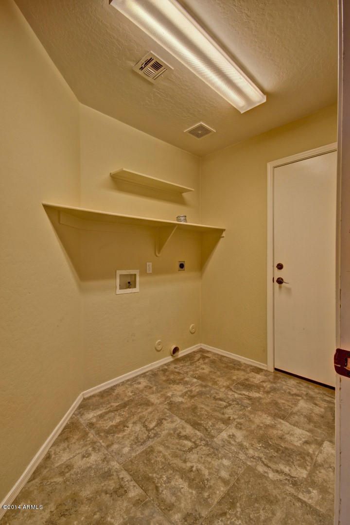 2087 E Riviera Dr, Chandler, AZ 85249