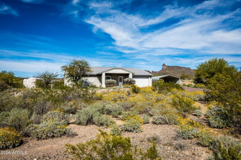 20880 Tara Springs Rd, Black Canyon City, AZ 85324
