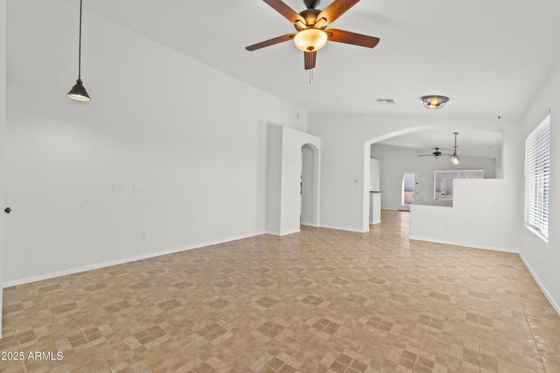 20891 84th Dr, Peoria, AZ 85382