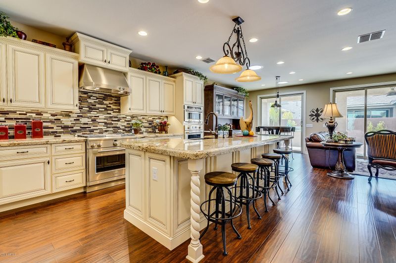 209 E Horseshoe Dr, Chandler, AZ 85249