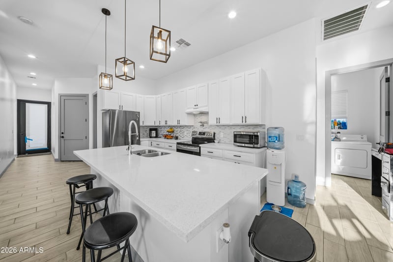 209 Kinderman Dr, Avondale, AZ 85323