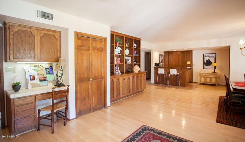 209 E Myrtle Ave, Phoenix, AZ 85020